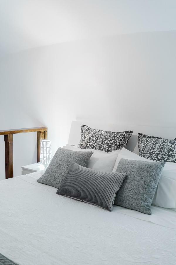 Diana Romantic Loft Рим Екстериор снимка