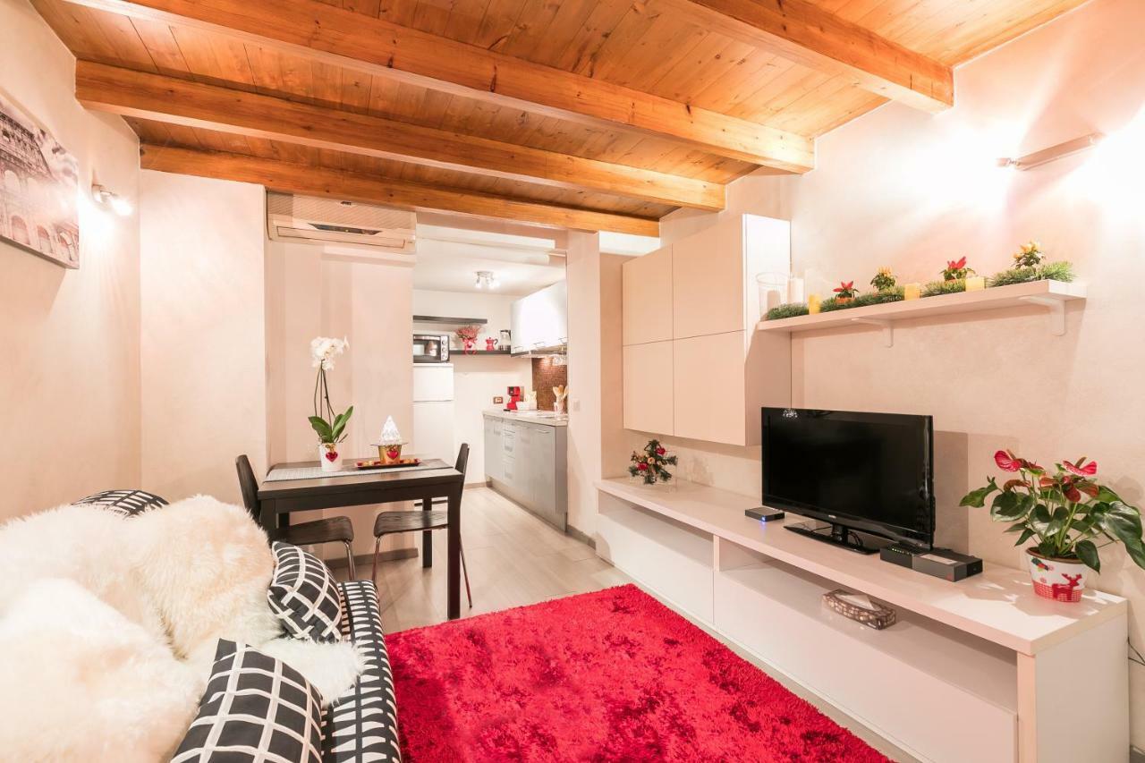 Diana Romantic Loft Рим Екстериор снимка