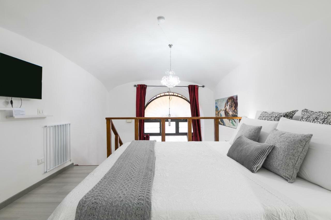 Diana Romantic Loft Рим Екстериор снимка