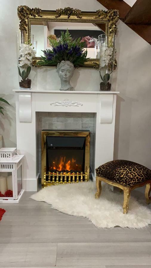 Diana Romantic Loft Рим Екстериор снимка